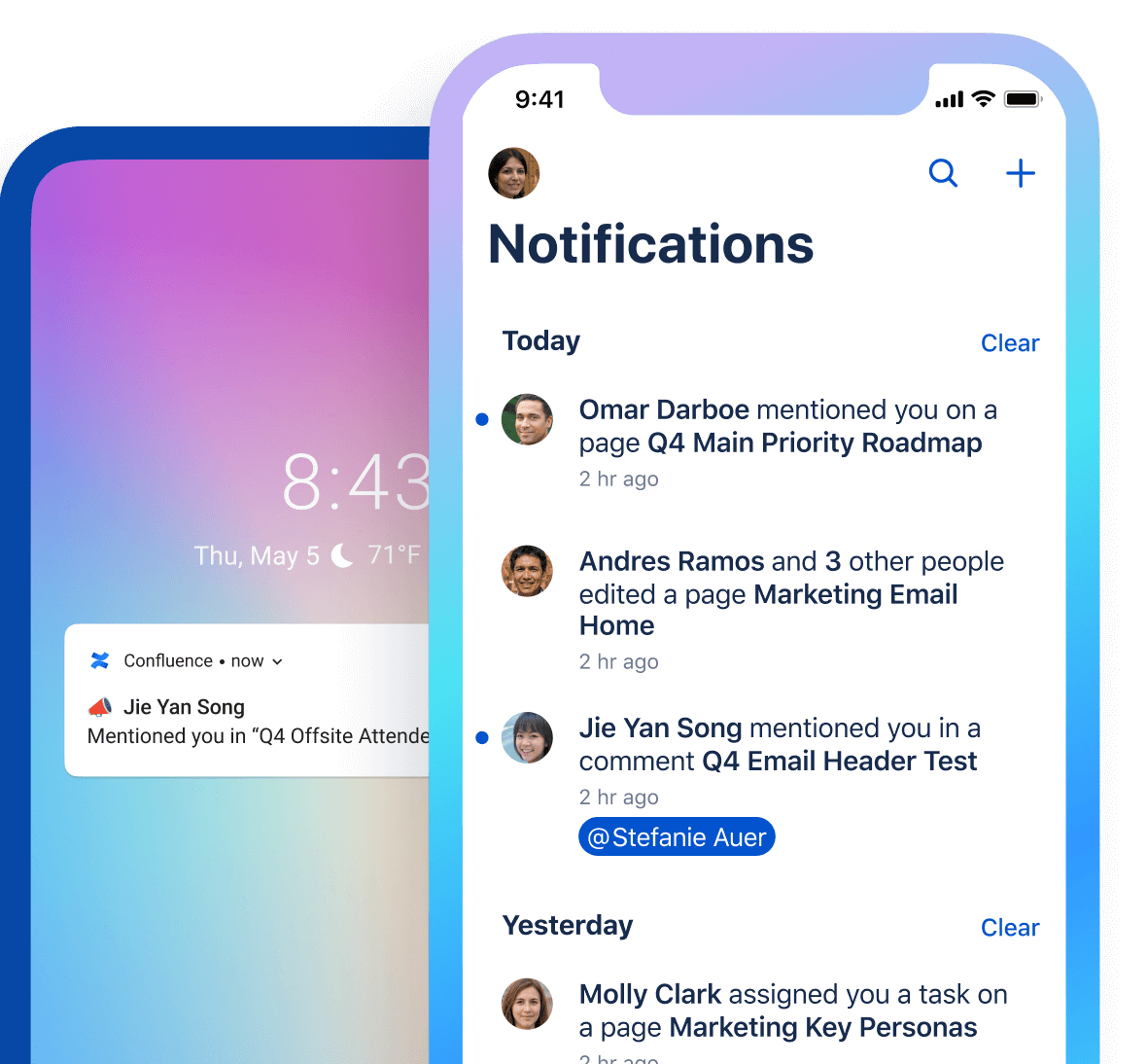 Écran de notification de l'app mobile Confluence affichant des mises à jour et des commentaires laissés par une équipe sur plusieurs pages